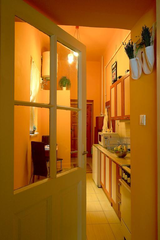 R7 Apartment Budapeste Quarto foto