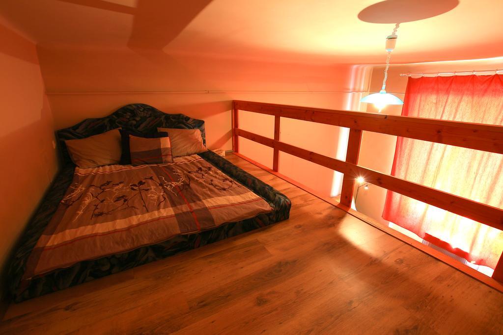 R7 Apartment Budapeste Quarto foto