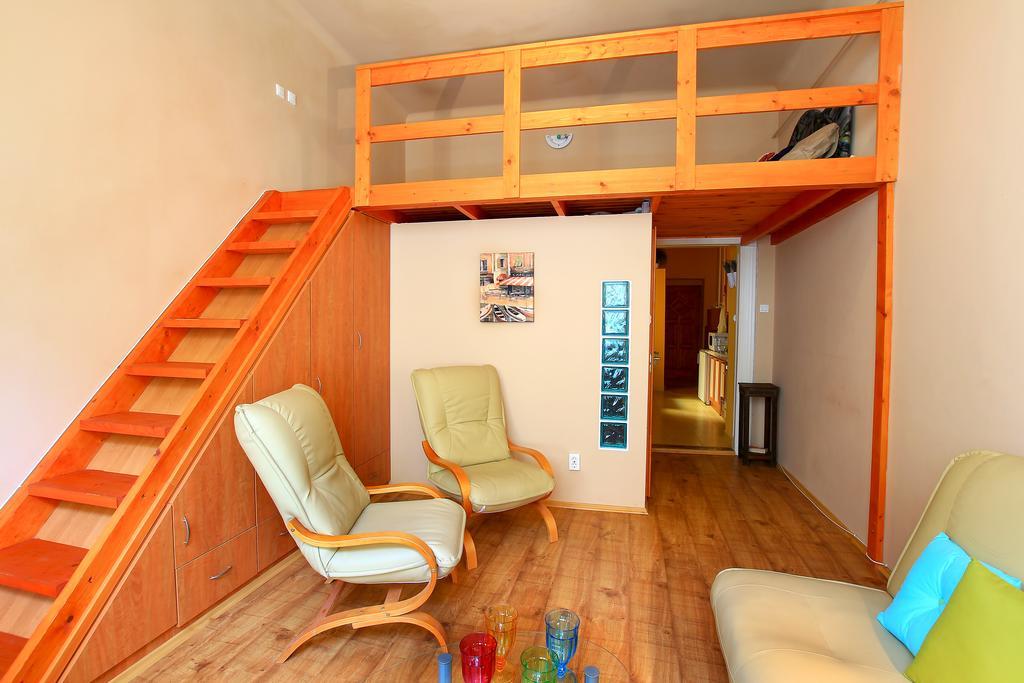 R7 Apartment Budapeste Quarto foto